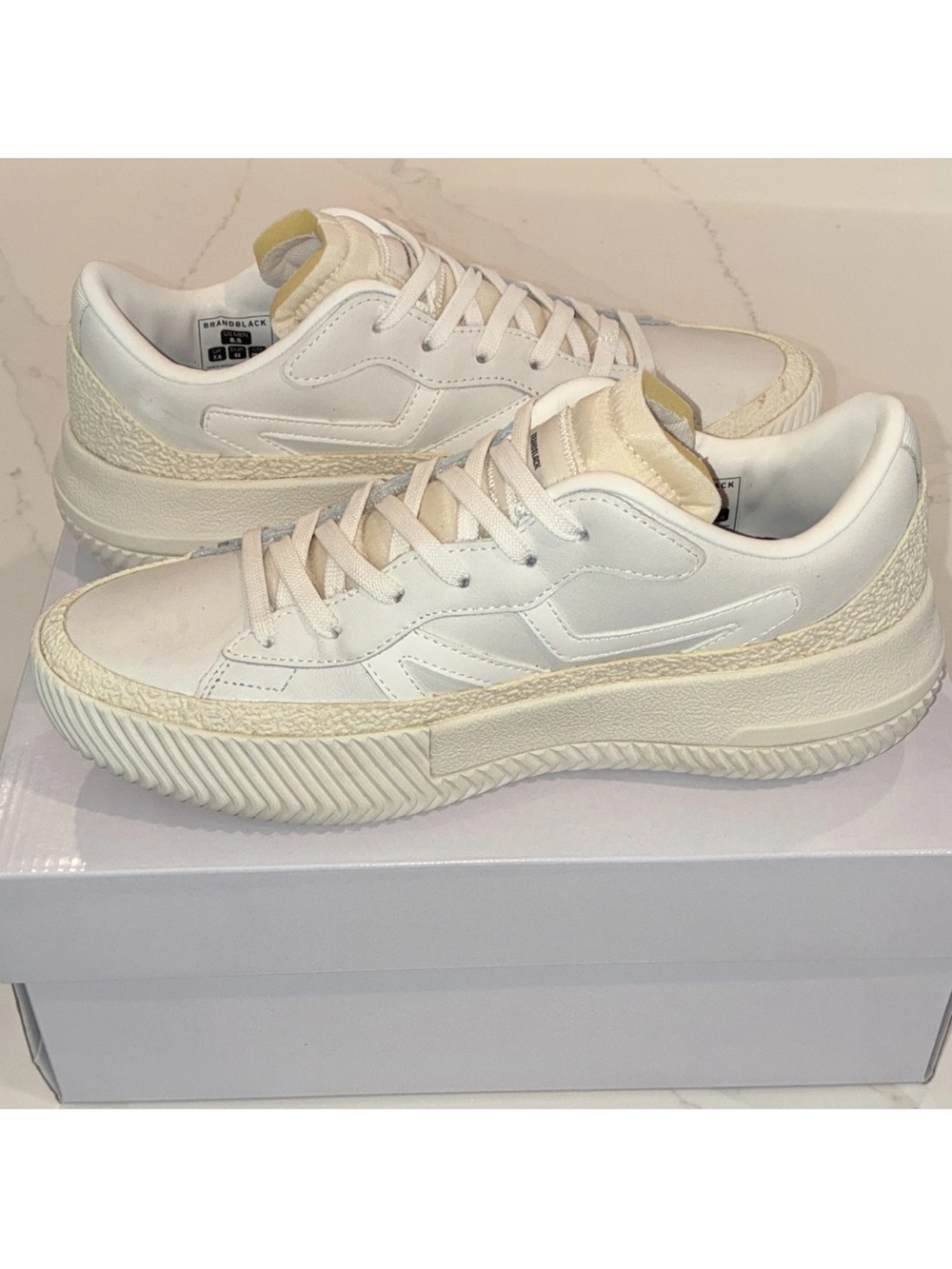 Brandblack Men's Low-Top Sneakers in Off-White